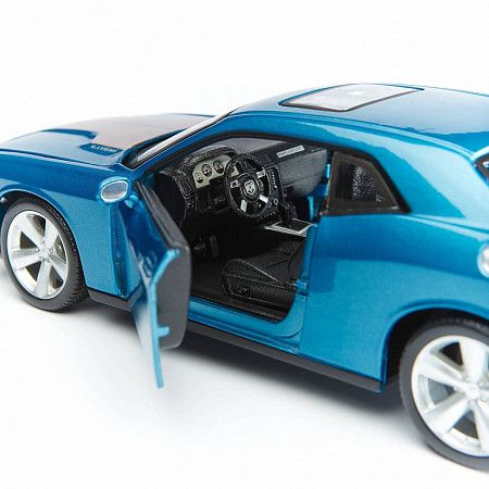 Масштабная модель автомобиля Maisto 1:24 Додж Челенджер 2008 (31280) blue