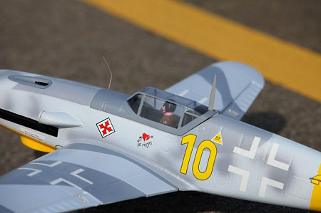 Радиоуправляемый самолёт FMS Focke-Wulf BF109 F V2 800MM RTF FMS048R