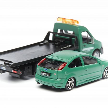 Масштабная модель автомобиля Bburago Street Fire Эвакуатор и Ford Focus ST 1:43 (18-31400) Black/Green