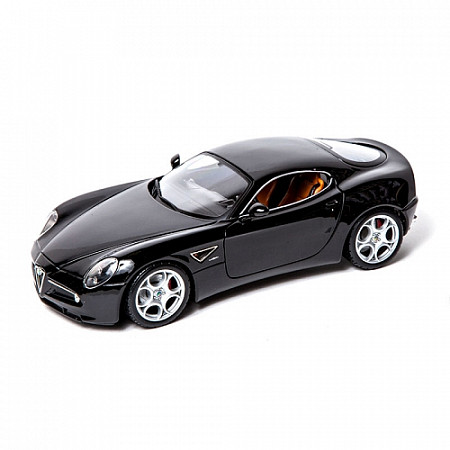 Коллекционная машина Bburago 1:18 Alfa Romeo 8C (18-12077) в асс.