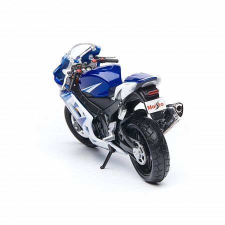 Масштабная модель мотоцикла Maisto 1:18 SUZUKI GSX R1000 (39300)