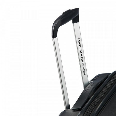 Чемодан малый American Tourister Aero Racer 61G*09 001 black