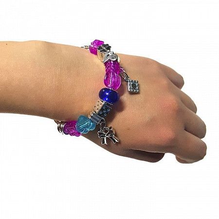 На картинке изображен Игровой набор Qunxing Toys "Браслет шарм и подвеска" для создания украшений для девочек 868-76 Игровой набор Qunxing Toys "Браслет шарм и подвеска" для создания украшений для девочек 868-76