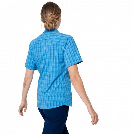 На картинке изображен Рубашка женская Jack Wolfskin Centaura Shirt W brilliant blue checks Рубашка женская Jack Wolfskin Centaura Shirt W brilliant blue checks