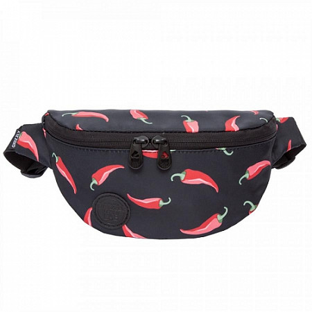 На картинке изображен Поясная сумка GRIZZLY PS-022-27 /1 peppers Поясная сумка GRIZZLY PS-022-27 /1 peppers