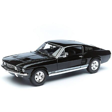Машинка Maisto 1:18 1967 Ford Mustang Fastback  (31166) black