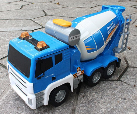 Радиоуправляемая бетономешалка 1:18 MZ 2082