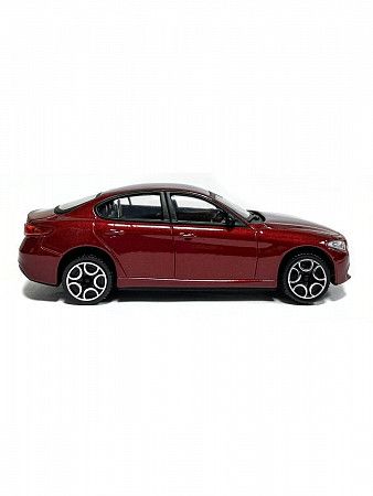 Машинка Bburago 1:43 Alfa Romeo Giulia (18-30000/18-30329) red