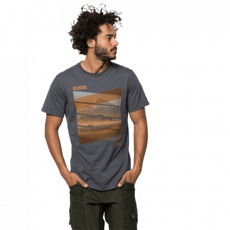 На картинке изображен Футболка мужская Jack Wolfskin Motosu Lake T M ebony Футболка мужская Jack Wolfskin Motosu Lake T M ebony