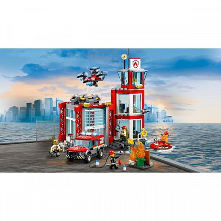 Конструктор LEGO City Пожарное депо 60215