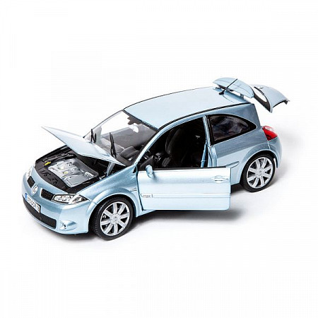 Коллекционная машина Bburago 1:18 Renault Megane (18-12074) silver