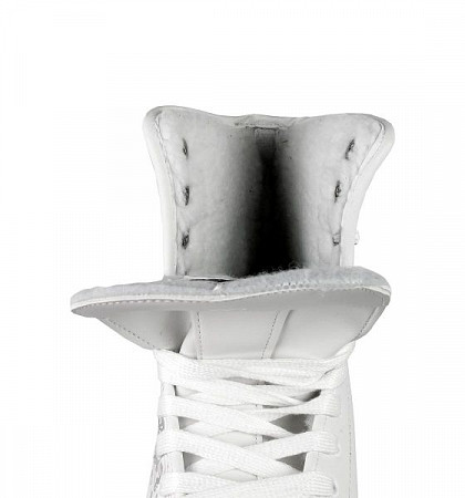 Коньки фигурные Спортивная коллекция Ladies Lux Fur Corso White