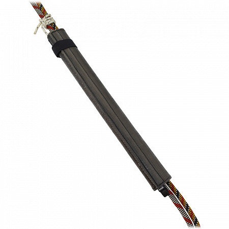 На картинке изображен Протектор для веревки Krok 60 см (пожарный рукав, распашной двойной) Протектор для веревки Krok 60 см (пожарный рукав, распашной двойной)