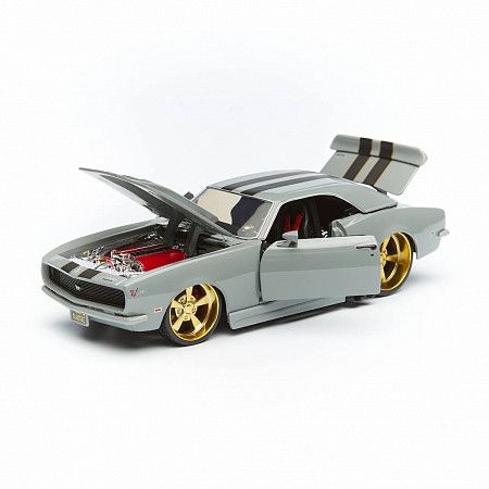 Масштабная модель автомобиля Maisto 1:24 Шевроле Камаро Z/28 (32508) grey