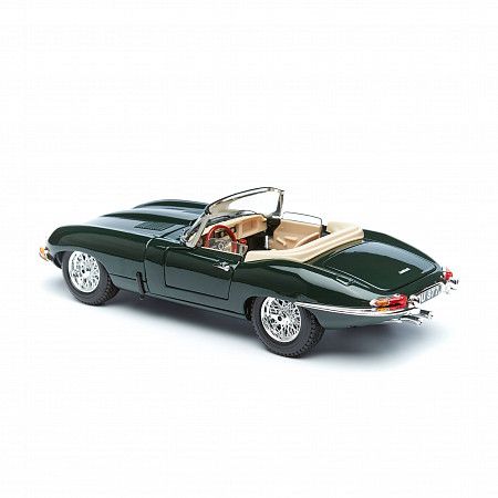 На картинке изображен Машинка Bburago 1:18 Jaguar E Cabriolet 1961 (18-12046) green Машинка Bburago 1:18 Jaguar E Cabriolet 1961 (18-12046) green