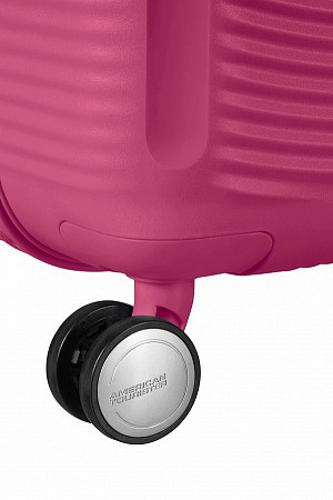 Чемодан малый American Tourister Soundbox 32G*81 001 pink