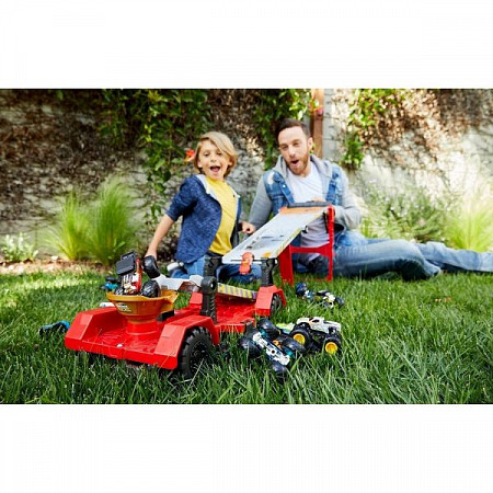 Набор игровой Hot Wheels Передвижная трасса для гонок (GFR15)