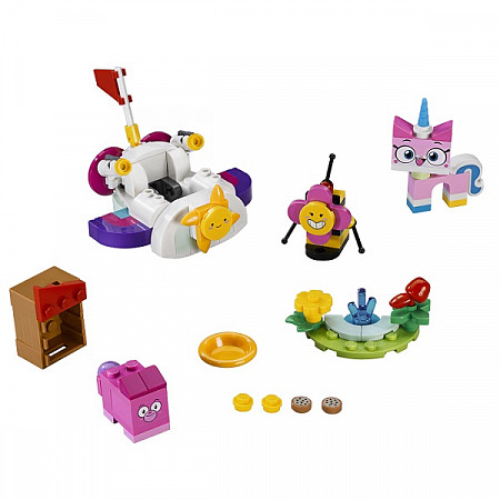 На картинке изображен Конструктор LEGO Unikitty Машина-облако 41451 Конструктор LEGO Unikitty Машина-облако 41451