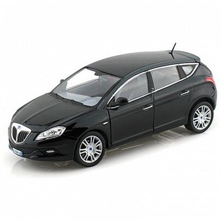 Коллекционная машина Bburago 1:24 Lancia New Delta HPE (18-21068) (в ассортименте)