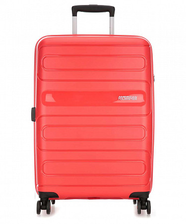 Чемодан средний American Tourister Sunside 67.5см 51G*00 002 red