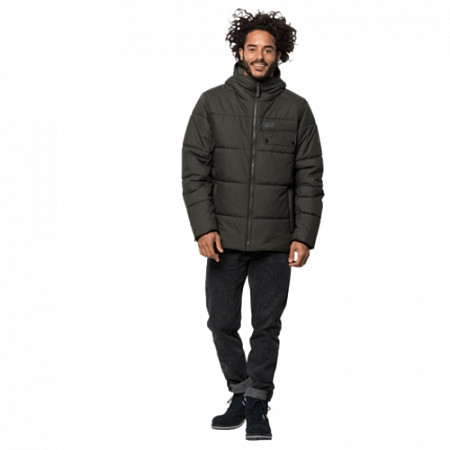 На картинке изображен Куртка мужская Jack Wolfskin Kyoto Jacket M dark moss Куртка мужская Jack Wolfskin Kyoto Jacket M dark moss