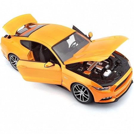 Машинка Maisto 1:18 2015 Ford Mustang GT (31197)