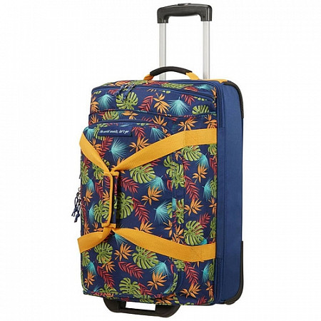 На картинке изображен Дорожная сумка American Tourister Alltrail 92G*22 004 tropical leaves Дорожная сумка American Tourister Alltrail 92G*22 004 tropical leaves