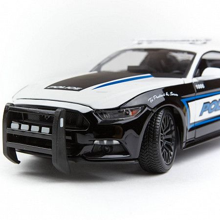 Машинка Maisto 1:18 2015 Ford Mustang GT (31397) black/white