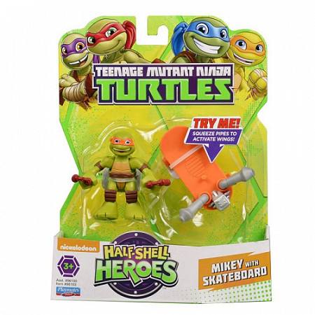 На картинке изображен Игрушка Turtles Фигурка 6 см Майки со скейтбордом, серия Half Shell Hero 96103 Игрушка Turtles Фигурка 6 см Майки со скейтбордом, серия Half Shell Hero 96103