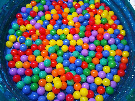 На картинке изображен Мячики для игры Jilong Soft-Feel Air Filled Play Balls JL290001N Мячики для игры Jilong Soft-Feel Air Filled Play Balls JL290001N