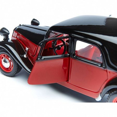На картинке изображен Коллекционная машина Bburago 1:24 Citroen 15 CV TA 1938 (18-22017) red/black Коллекционная машина Bburago 1:24 Citroen 15 CV TA 1938 (18-22017) red/black