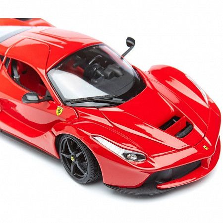 Модель автомобиля Bburago 1:18 LaFerrari (18-16001) в асс.