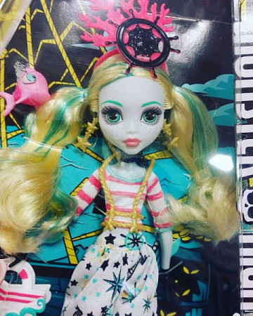 Куклa Monster High Пиратская авантюра Lagoona Blue DTV88 DTV91