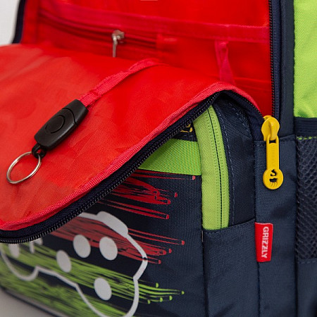 На картинке изображен Рюкзак школьный GRIZZLY RB-154-1 /2 blue Рюкзак школьный GRIZZLY RB-154-1 /2 blue