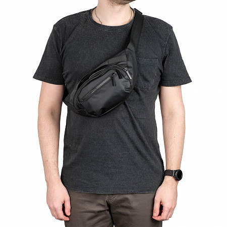 На картинке изображен Сумка на пояс Polar 18251 dark grey Сумка на пояс Polar 18251 dark grey