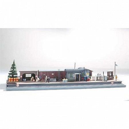 На картинке изображен Игровой набор Piko Пригородная станция 61112 Игровой набор Piko Пригородная станция 61112