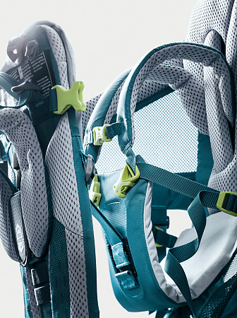 На картинке изображен Рюкзак-переноска Deuter Kid Comfort Active SL 3620119-3007 denim (2020-21) Рюкзак-переноска Deuter Kid Comfort Active SL 3620119-3007 denim (2020-21)