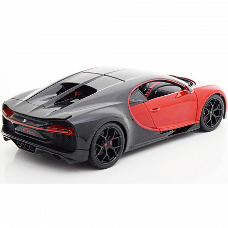 Коллекционная машина Bburago 1:18 Bugatti Chiron Super Sport (18-11044)