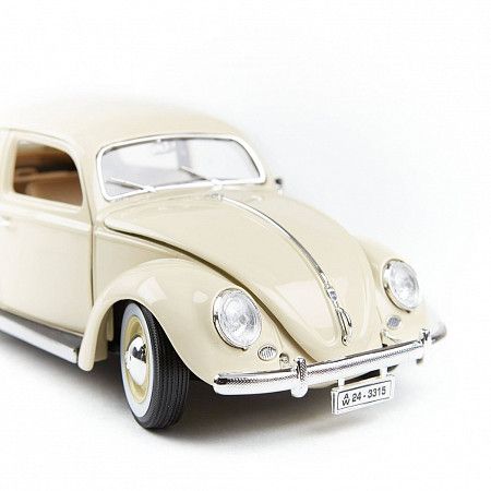 Машинка Bburago 1:18 Volkswagen Kafer-Beetle 1955 (18-12029) cream