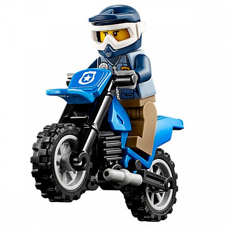 Конструктор LEGO City Погоня по грунтовой дороге 60172