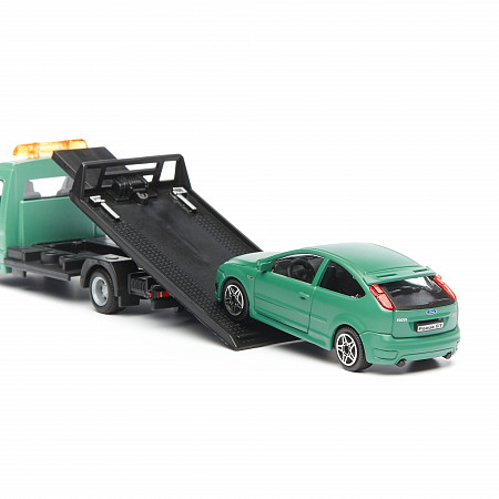 Масштабная модель автомобиля Bburago Street Fire Эвакуатор и Ford Focus ST 1:43 (18-31400) Black/Green