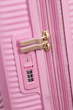 Чемодан American Tourister Soundbox 67 см 32G-80002 Pink