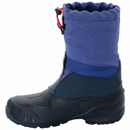 На картинке изображен Сапоги детские Jack Wolfskin Iceland High K blueberry / pink Сапоги детские Jack Wolfskin Iceland High K blueberry / pink