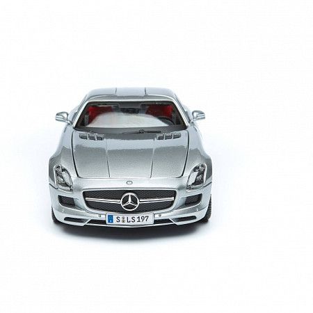 Машинка Maisto 1:18 Mercedes-Benz SLS AMG (31389) silver