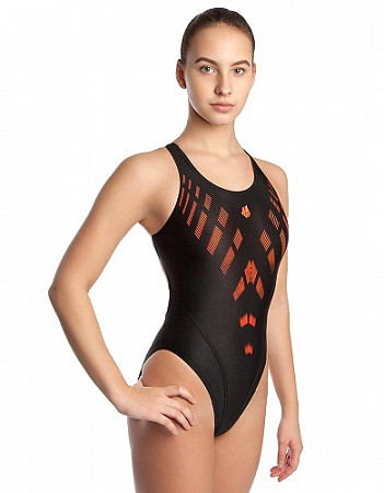 На картинке изображен Купальник спортивный женский Mad Wave Line PBT black Купальник спортивный женский Mad Wave Line PBT black