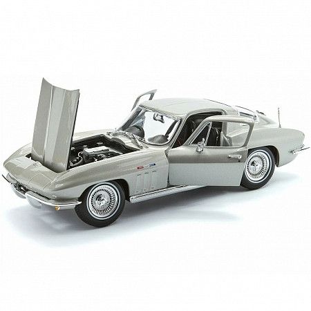 Машинка Maisto 1:18 1965 Chevrolet Corvette (31640) silver