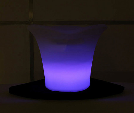 На картинке изображен Светящееся LED ведро-кулер для охлаждения бутылок Sundays KFP-4232 Светящееся LED ведро-кулер для охлаждения бутылок Sundays KFP-4232