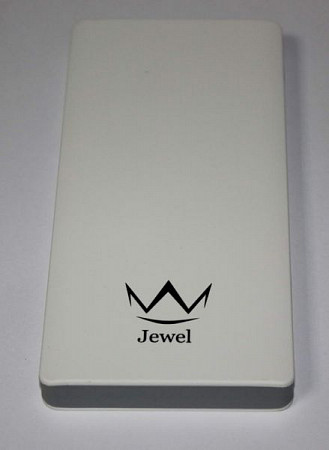 На картинке изображен Портативное зарядное устройство Jewel Package на 8000 mAh Портативное зарядное устройство Jewel Package на 8000 mAh