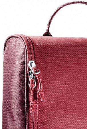 На картинке изображен Косметичка Deuter Wash Center II 3900520-5528 cranberry/maron (2020-21) Косметичка Deuter Wash Center II 3900520-5528 cranberry/maron (2020-21)