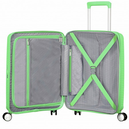 Чемодан малый American Tourister Soundbox 32G*44 001 spring green